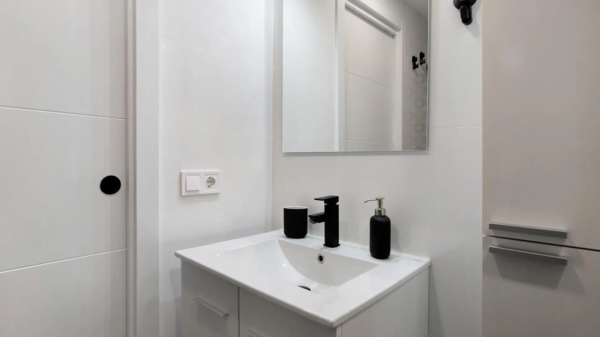 בנאלמדנה Apartamento Aquario 0*,  ספרד