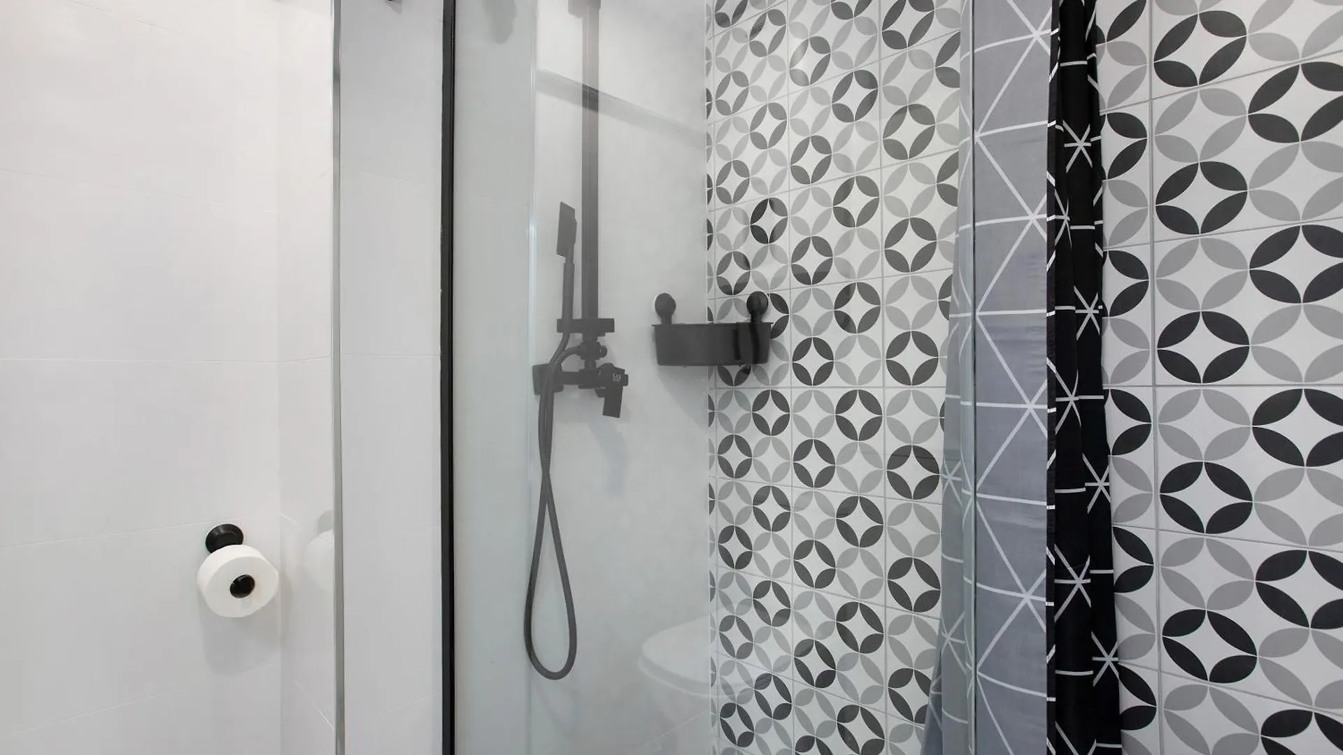 בנאלמדנה Apartamento Aquario דירה